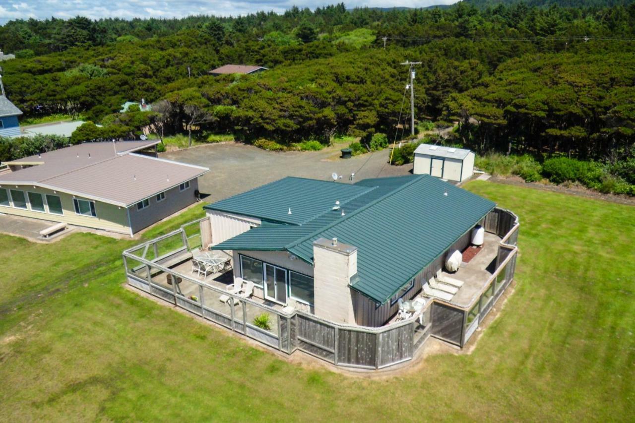 Sparkling Sands Oceanfront San Marine 外观 照片